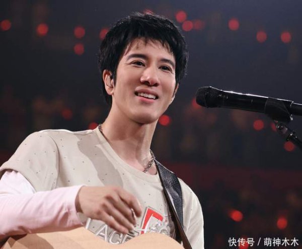 博盈配资 王力宏新女友疑曝光！参加男方庆功宴高调秀身材，又是网红名媛？